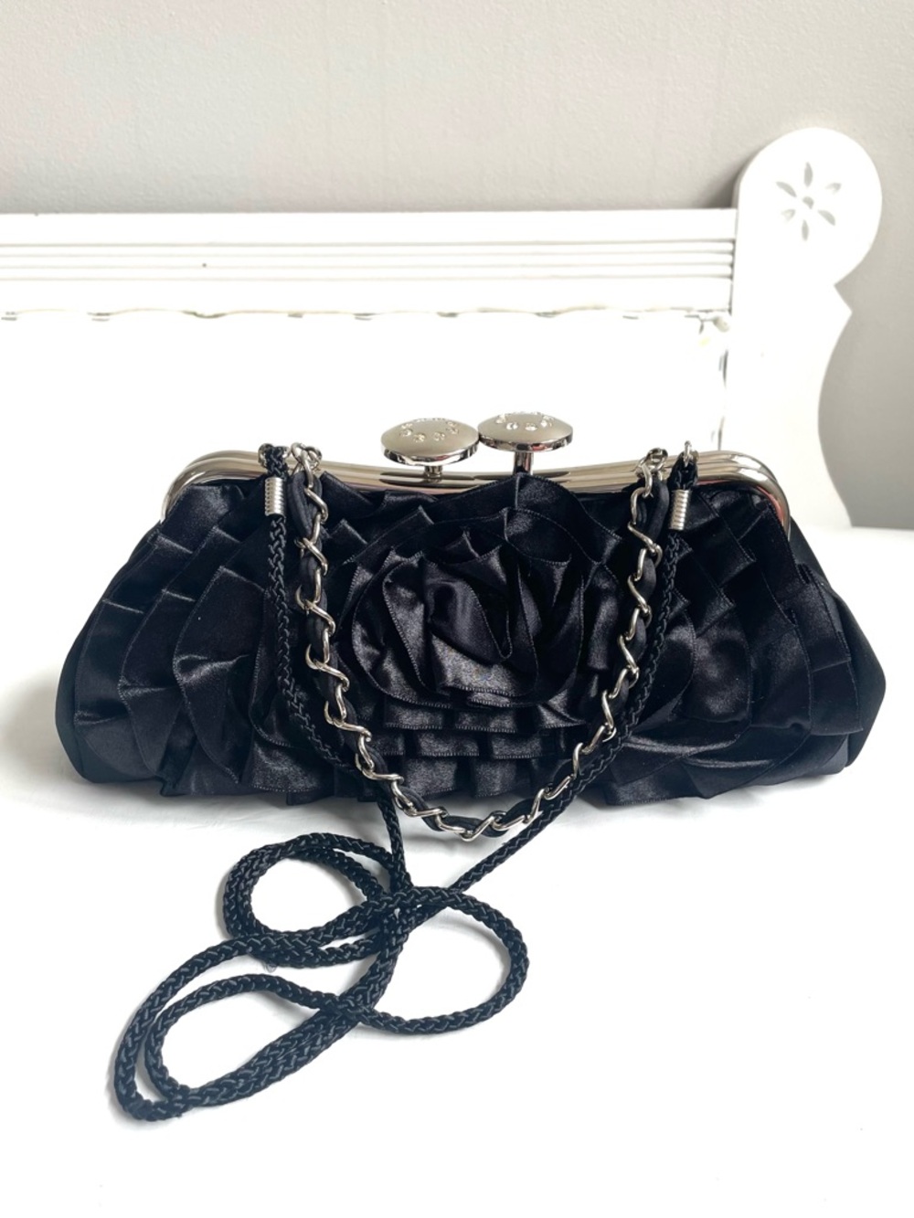 KATE LANDRY BLACK RIBBON CLUTCH CHUNKY KISS CLASP STRAP CHAIN LINK SILVER FRAME